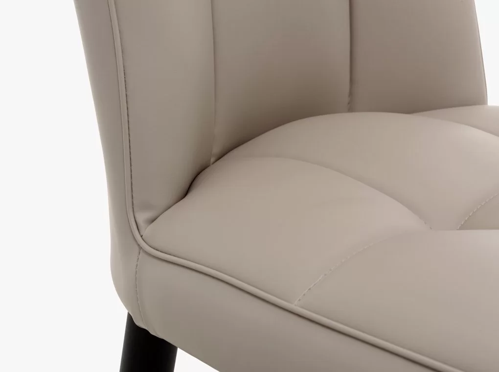 REVOTICA Étkezőszék Cosy 8007